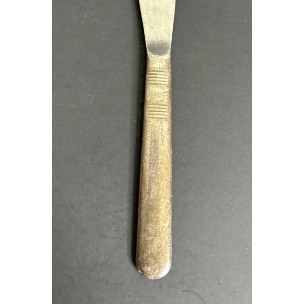 University of Illinois Chicago Marie Robinson Hall Dinner Knife U OF MRH Vintage